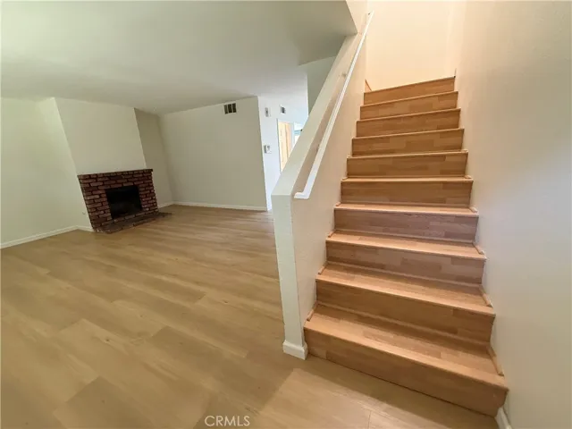 4195 Kingsley 43, Montclair, California 91763
