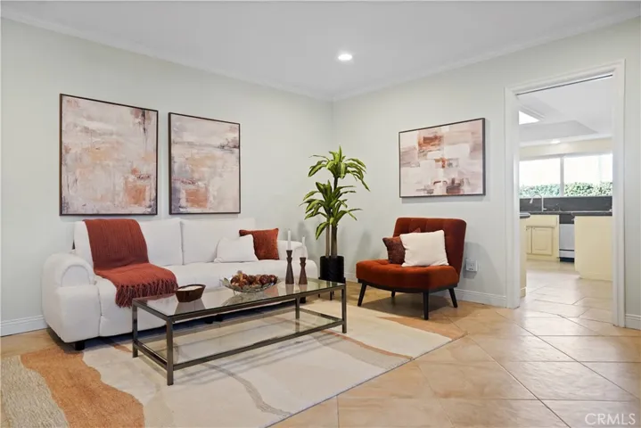 22615 Dardenne Street, Calabasas, California 91302