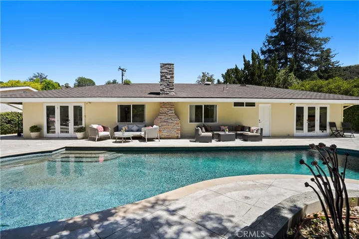 22615 Dardenne Street, Calabasas, California 91302