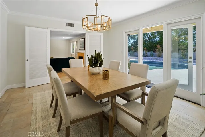 22615 Dardenne Street, Calabasas, California 91302