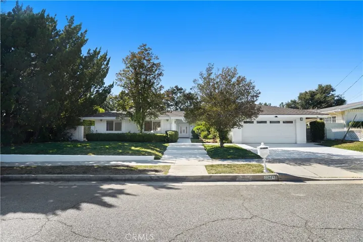 22615 Dardenne Street, Calabasas, California 91302