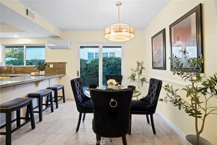 22615 Dardenne Street, Calabasas, California 91302