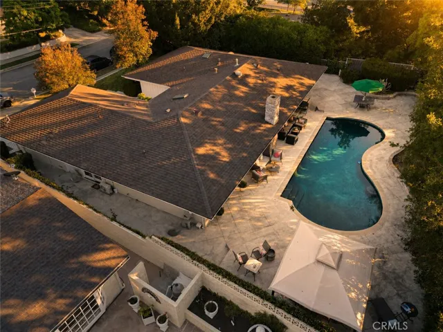 22615 Dardenne Street, Calabasas, California 91302