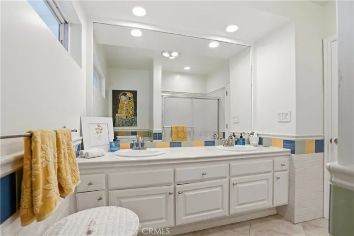 22615 Dardenne Street, Calabasas, California 91302