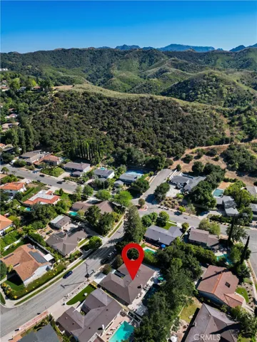22615 Dardenne Street, Calabasas, California 91302