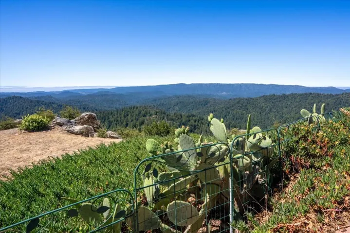18568 Favre Ridge Road, Los Gatos, California 95033