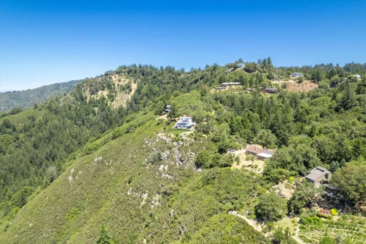 18568 Favre Ridge Road, Los Gatos, California 95033