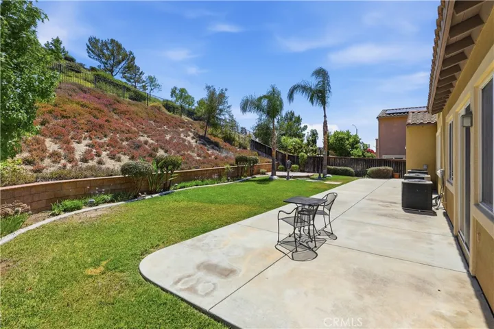 16861 Ridge Cliff Drive, Riverside, California 92503