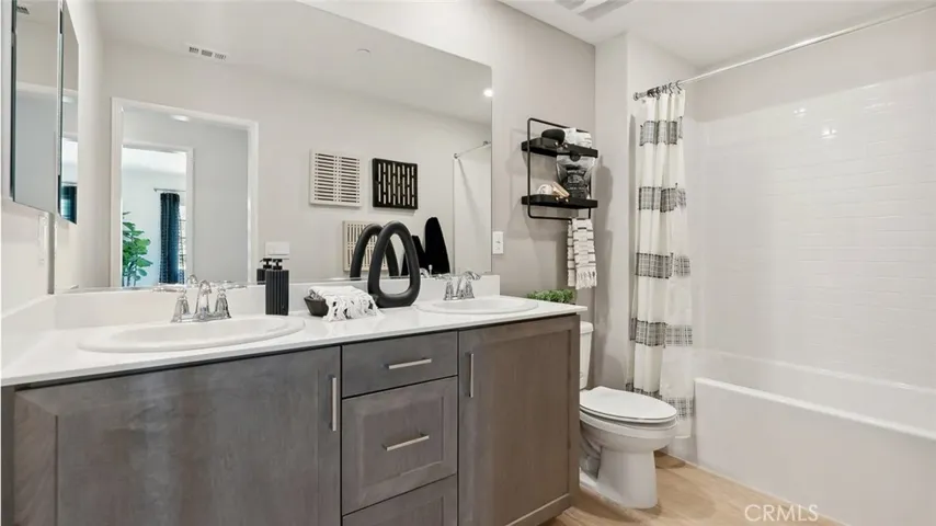 26212 Towhee Lane, Corona, California 92883