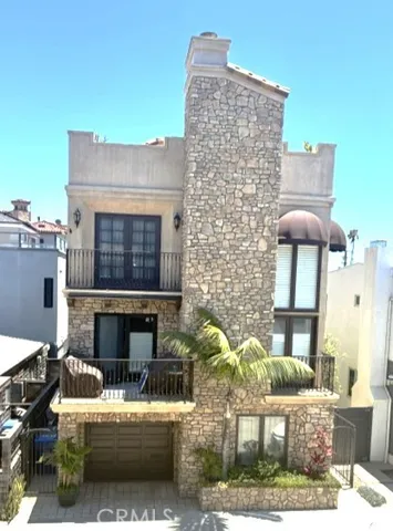 42 56th Pl, Long Beach, California 90803