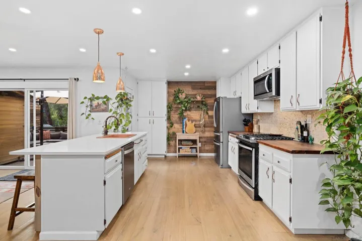28960 Cedar Lane, Pine Valley, California 91962