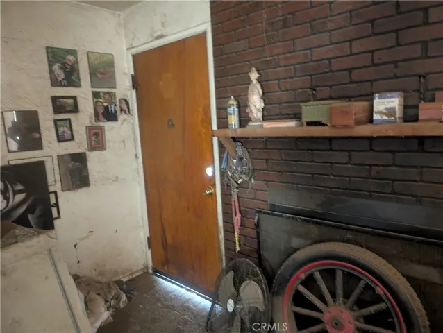 LIVING ROOM FIREPLACE