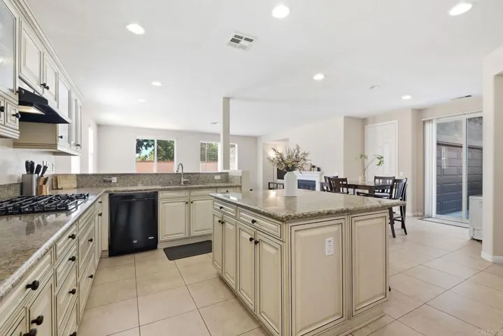 1025 Boulder Place, Oceanside, California 92057