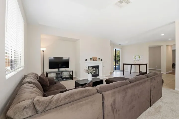 1025 Boulder Place, Oceanside, California 92057