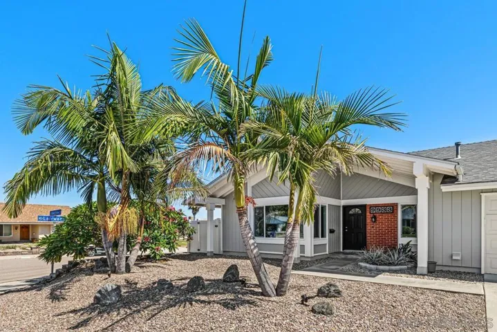, Santee, California 92071