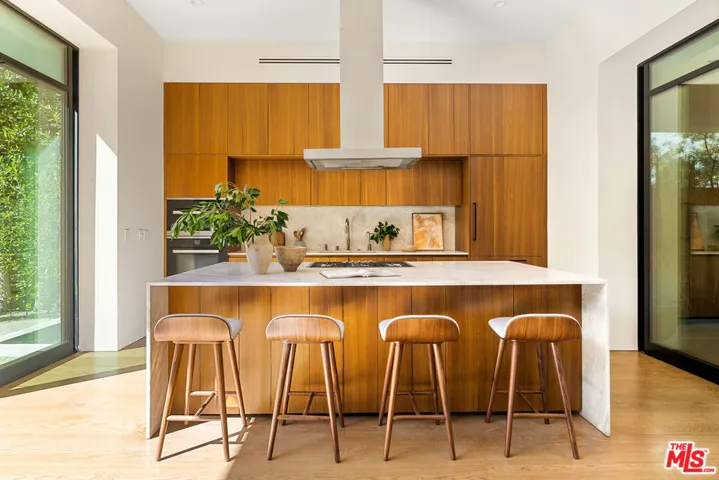 8732 Rangely Avenue, West Hollywood, California 90048
