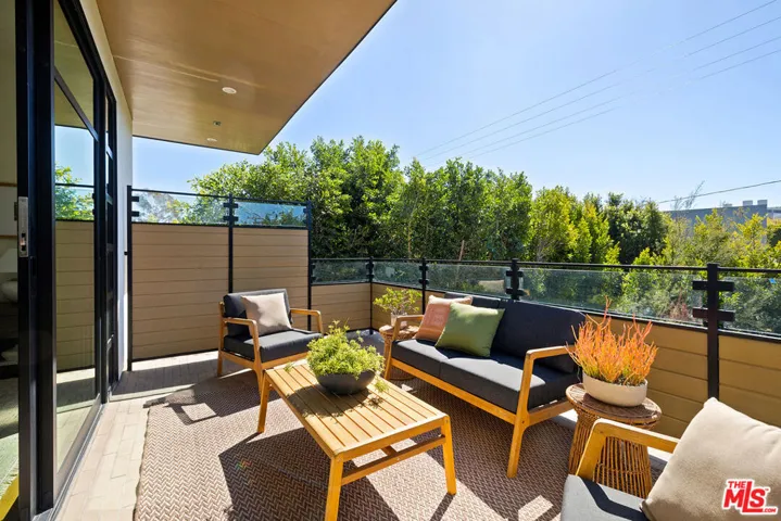 8732 Rangely Avenue, West Hollywood, California 90048