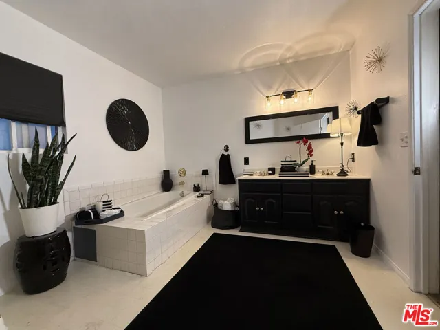 2643 S Spaulding Avenue, Los Angeles, California 90016