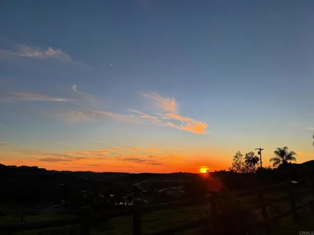 1765 Robinhood Road, Vista, California 92084
