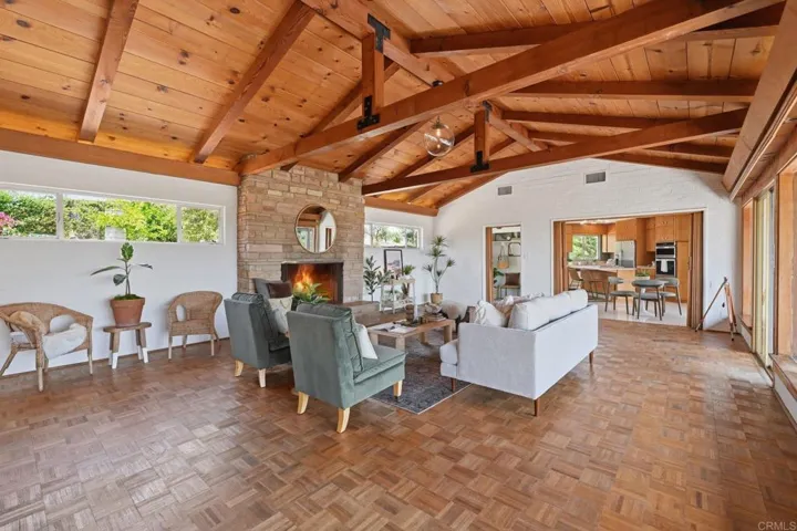 1765 Robinhood Road, Vista, California 92084