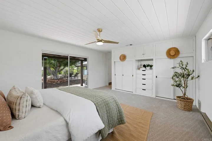 1765 Robinhood Road, Vista, California 92084