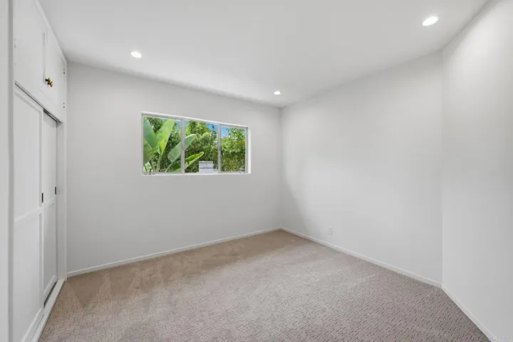 1765 Robinhood Road, Vista, California 92084