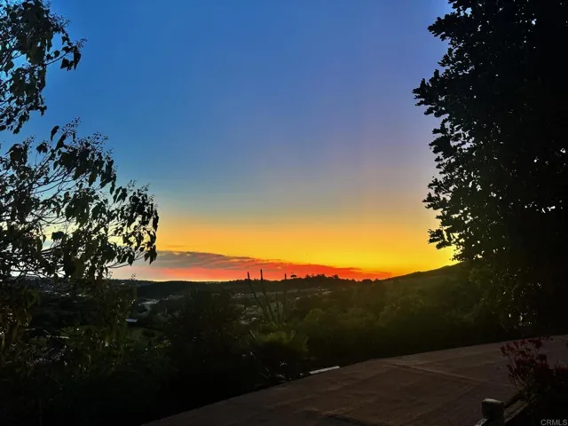 1765 Robinhood Road, Vista, California 92084