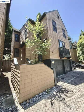 19 Edgewood Pl, Belmont, California 94002