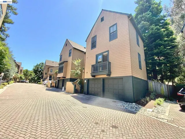 19 Edgewood Pl, Belmont, California 94002