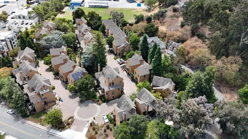19 Edgewood Pl, Belmont, California 94002