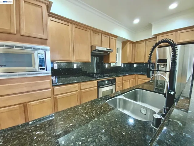 19 Edgewood Pl, Belmont, California 94002