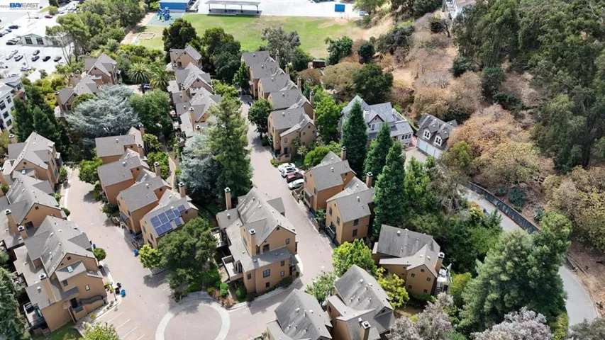 19 Edgewood Pl, Belmont, California 94002