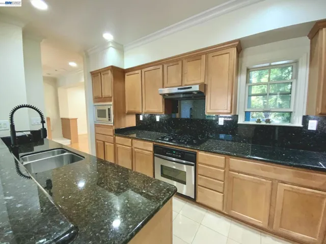 19 Edgewood Pl, Belmont, California 94002