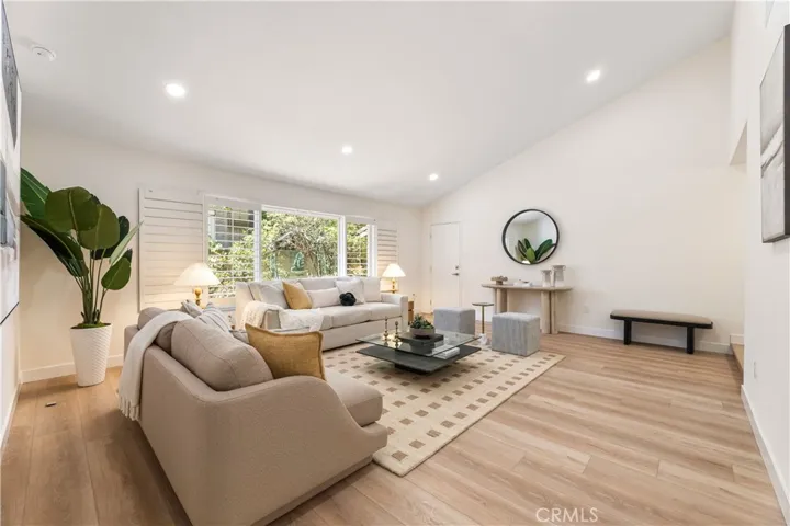 11500 Yolanda, Porter Ranch, California 91326