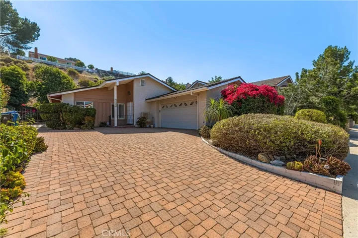 11500 Yolanda, Porter Ranch, California 91326