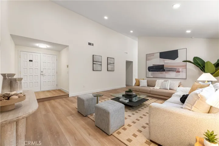 11500 Yolanda, Porter Ranch, California 91326
