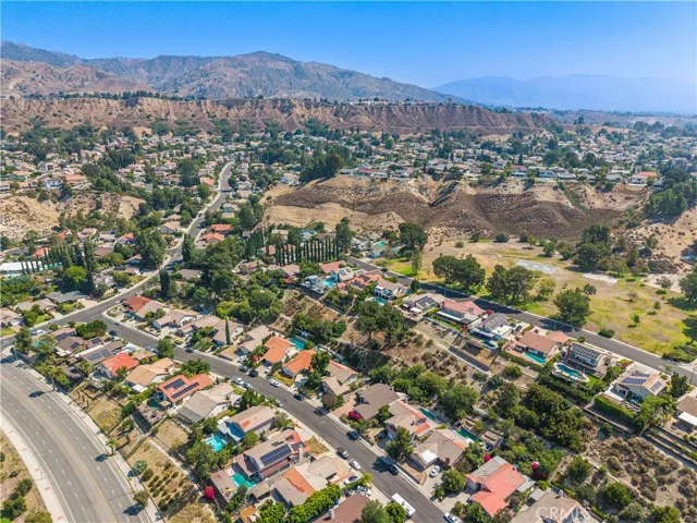 11500 Yolanda, Porter Ranch, California 91326