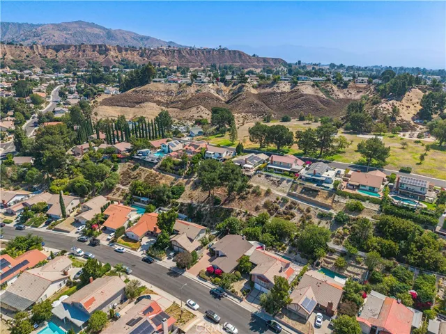 11500 Yolanda, Porter Ranch, California 91326
