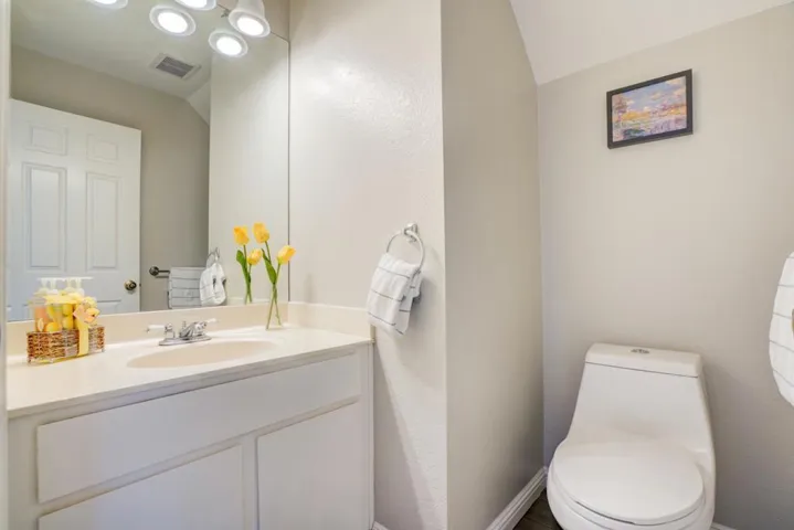 44 Redding Road, Campbell, California 95008