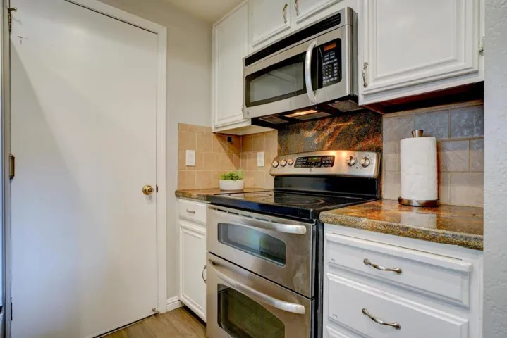 44 Redding Road, Campbell, California 95008