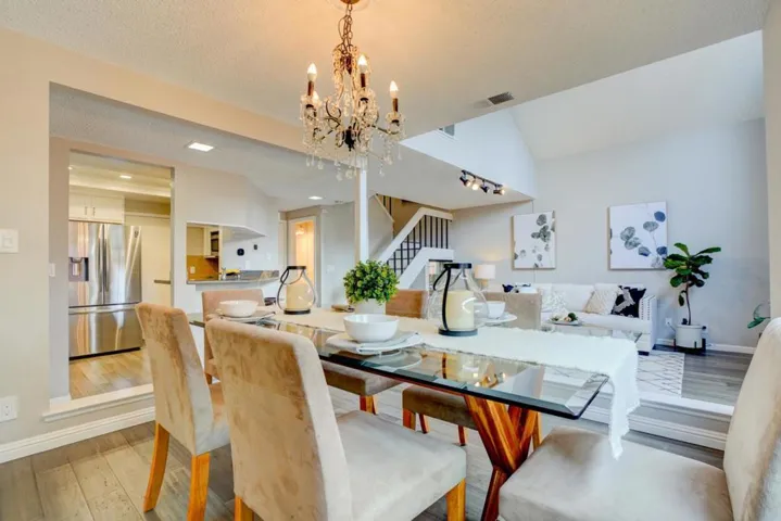 44 Redding Road, Campbell, California 95008