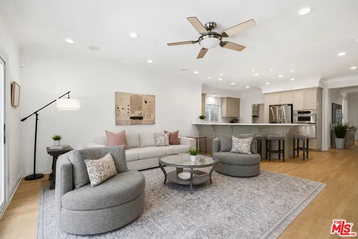 4309 Kraft Avenue, Studio City, California 91604