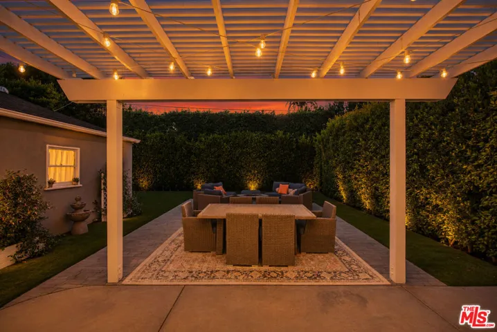 4309 Kraft Avenue, Studio City, California 91604