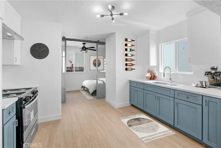 5928 S Hoover Street, Los Angeles, California 90044