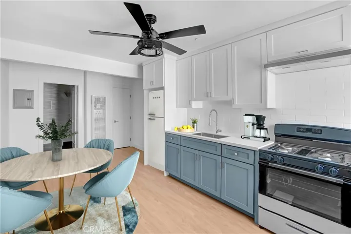 5928 S Hoover Street, Los Angeles, California 90044