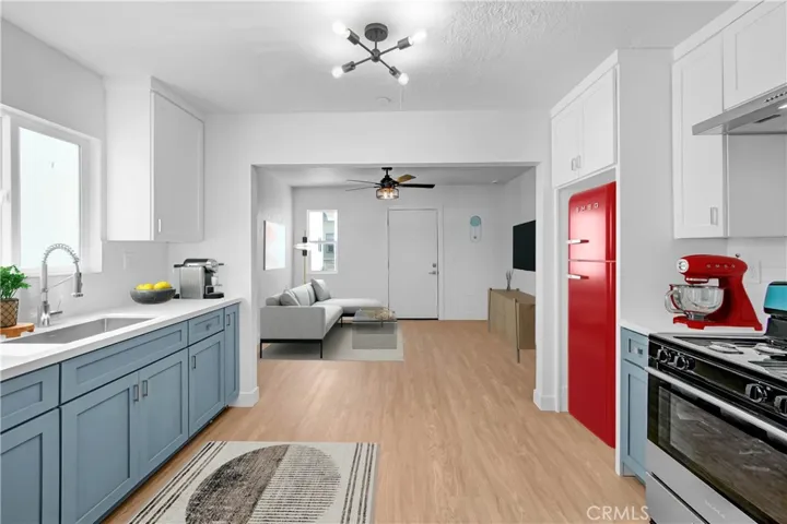 5928 S Hoover Street, Los Angeles, California 90044