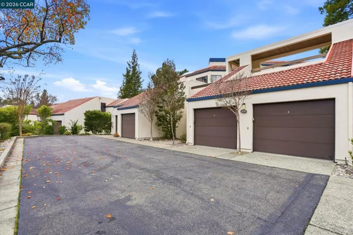 1221 Avenida Sevilla 1b, Walnut Creek, California 94595