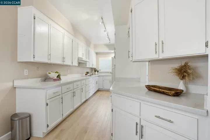 1221 Avenida Sevilla 1b, Walnut Creek, California 94595