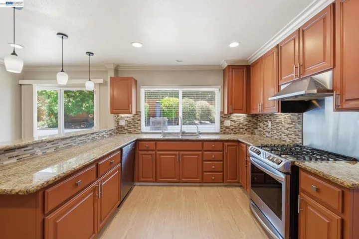 325 Goshen Ct, San Ramon, California 94583