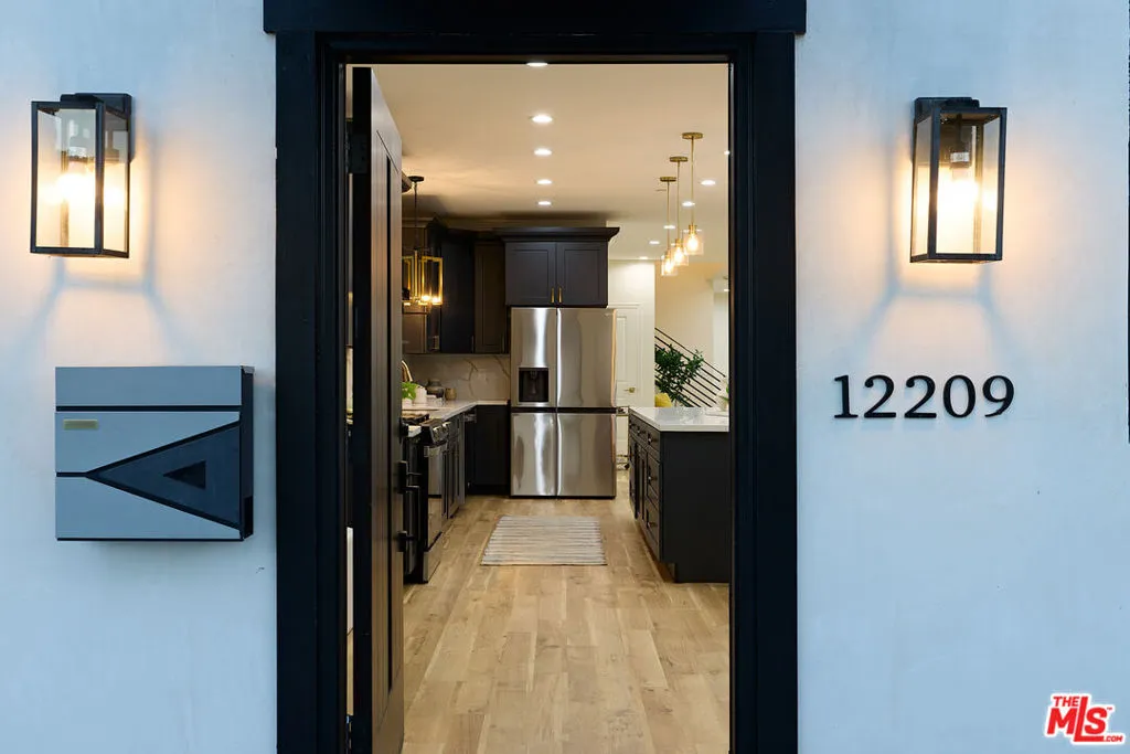 12209 Havelock Avenue, Culver City, California 90230 — photo 4
